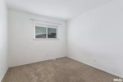 4608 50th St, Moline, IL 61265 photo 13