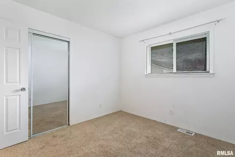 4608 50th St, Moline, IL 61265 photo 12