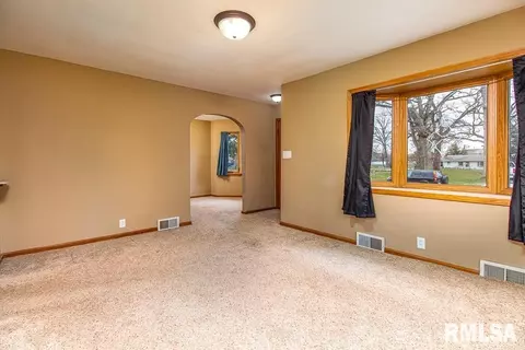 3441 19th Ave, Moline, IL 61265 photo 5