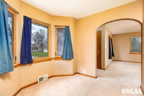 3441 19th Ave, Moline, IL 61265 photo 8