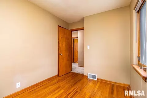 3441 19th Ave, Moline, IL 61265 photo 14