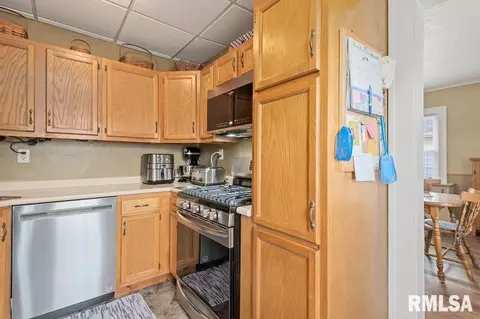 721 26th Ave, Moline, IL 61265 photo 8