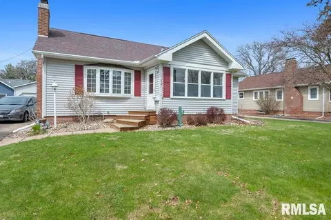 721 26th Ave, Moline, IL 61265 photo 2