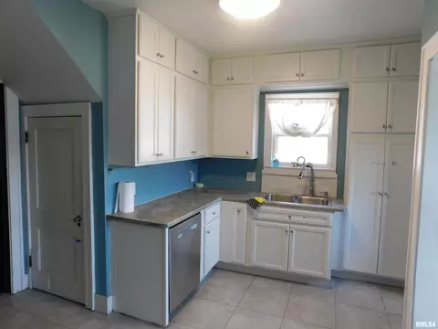 2744 14th Ave, Moline, IL 61265 photo 7