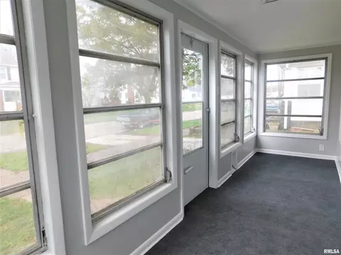 1548 29th Ave, Moline, IL 61265 photo 3