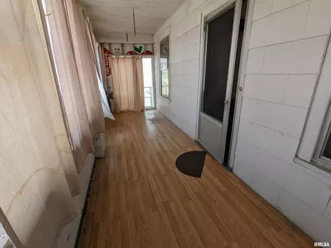 1708 16th St, Moline, IL 61265 photo 4