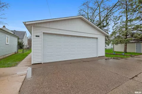 1816 33rd St, Moline, IL 61265 photo 17