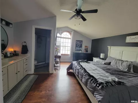 902 13th St, Fulton, IL 61252 photo 16