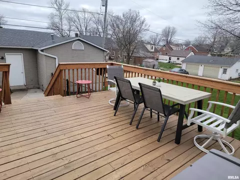 902 13th St, Fulton, IL 61252 photo 22
