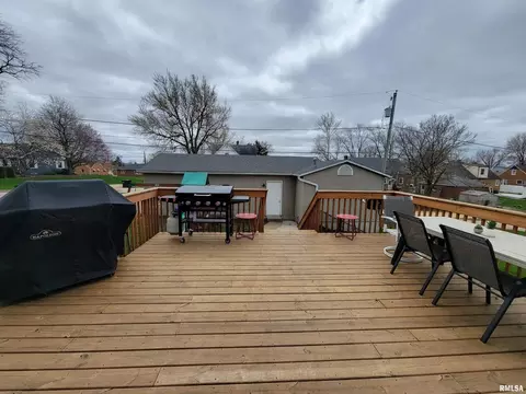 902 13th St, Fulton, IL 61252 photo 23