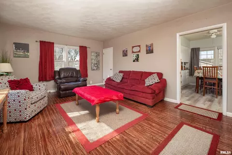 630 17th St, Silvis, IL 61282 photo 6