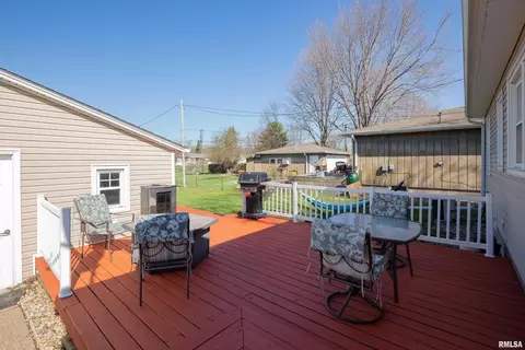 630 17th St, Silvis, IL 61282 photo 32