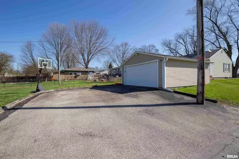 630 17th St, Silvis, IL 61282 photo 33