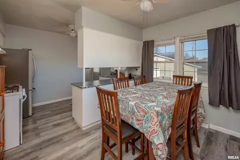 630 17th St, Silvis, IL 61282 photo 13