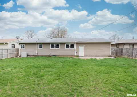 813 13th St, Silvis, IL 61282 photo 26