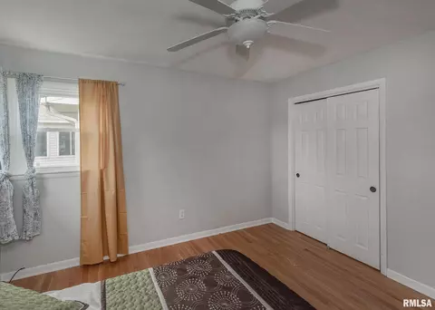 813 13th St, Silvis, IL 61282 photo 14
