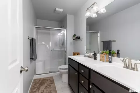 300 E Franklin St #204, Eldridge, IA 52748 photo 16