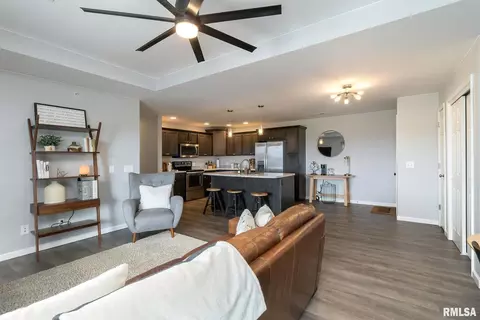 300 E Franklin St #204, Eldridge, IA 52748 photo 10