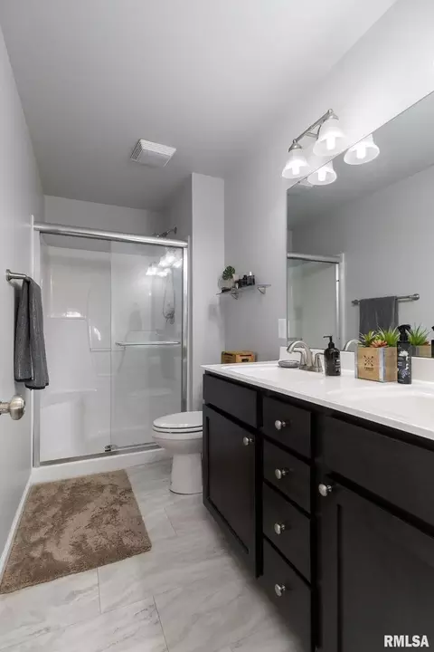 300 E Franklin St #204, Eldridge, IA 52748 photo 17