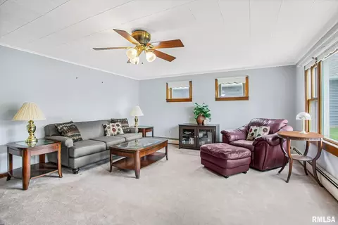 2008 44th St, Moline, IL 61265 photo 6