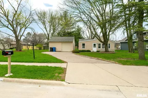 2008 44th St, Moline, IL 61265 photo 2