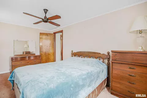 2008 44th St, Moline, IL 61265 photo 14