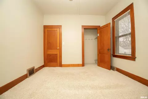 2383 30th St, Moline, IL 61265 photo 20
