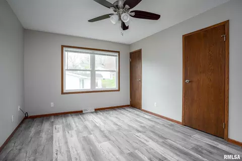 3404 11th Ave, Moline, IL 61265 photo 17