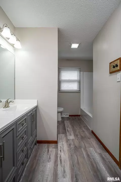 3404 11th Ave, Moline, IL 61265 photo 14