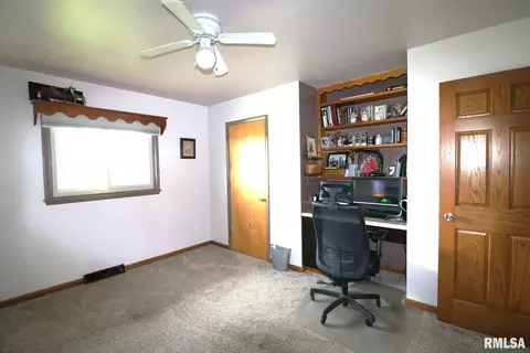 600 S Jackson St, Morrison, IL 61270 photo 16