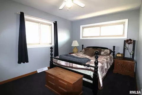 600 S Jackson St, Morrison, IL 61270 photo 17