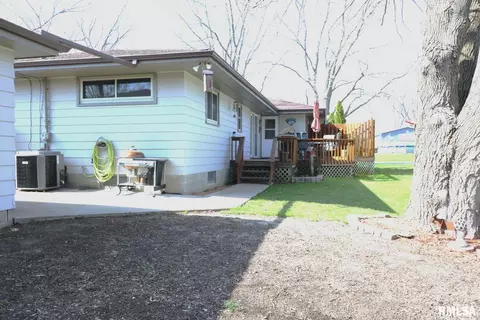 600 S Jackson St, Morrison, IL 61270 photo 3