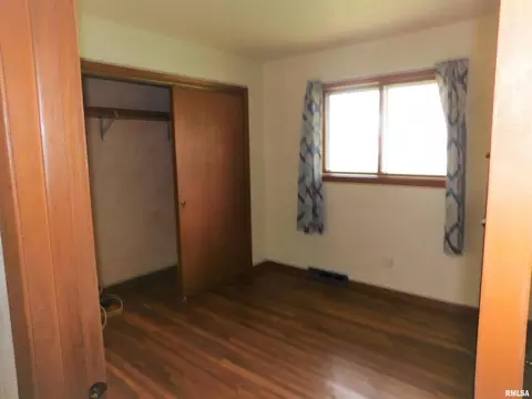 2815 53rd St, Moline, IL 61265 photo 8