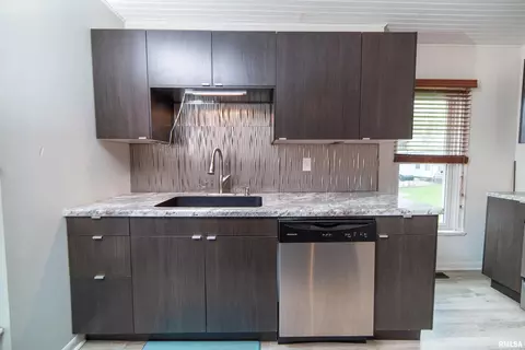 1512 24th Ave, Moline, IL 61265 photo 5