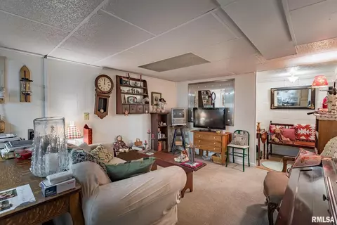 146 15th Ave, Moline, IL 61265 photo 22