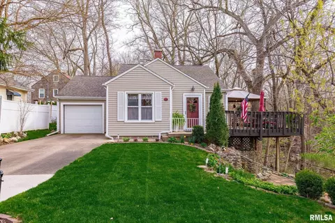 146 15th Ave, Moline, IL 61265 photo 2