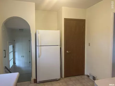 405 S State St, Annawan, IL 61234 photo 5