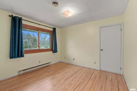15698 Waller Rd, Fulton, IL 61252 photo 8