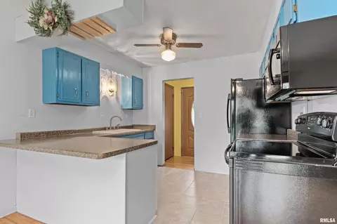 15698 Waller Rd, Fulton, IL 61252 photo 5