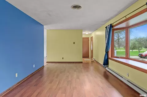 15698 Waller Rd, Fulton, IL 61252 photo 3