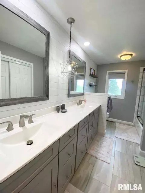 2101 Hoffman Rd, Murphysboro, IL 62966 photo 9