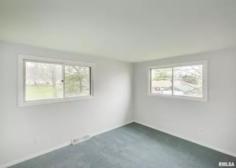 203 E Upper St, Cambridge, IL 61238 photo 14
