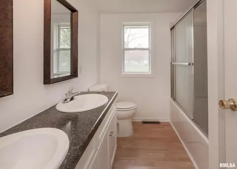 203 E Upper St, Cambridge, IL 61238 photo 18