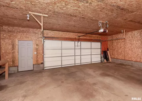 203 E Upper St, Cambridge, IL 61238 photo 24