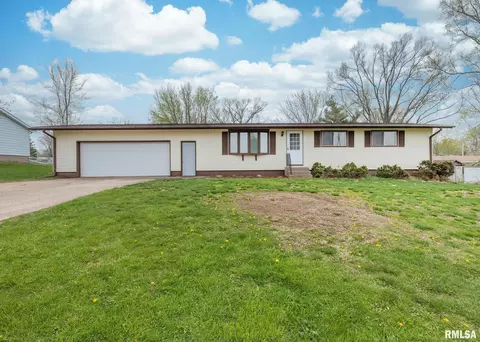 203 E Upper St, Cambridge, IL 61238 photo 1