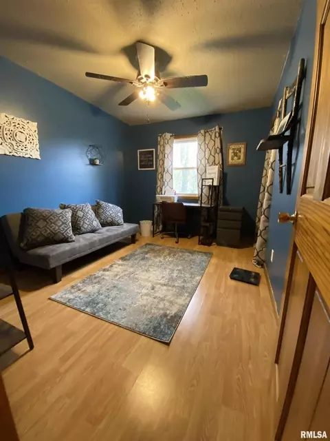 306 Crest Rd, Eldridge, IA 52748 photo 13