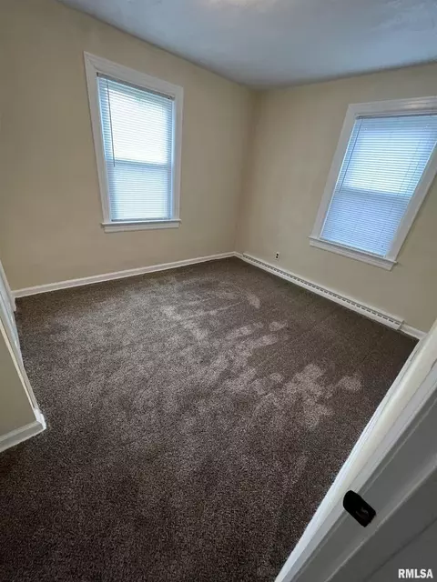 2321 48th St, Moline, IL 61265 photo 7
