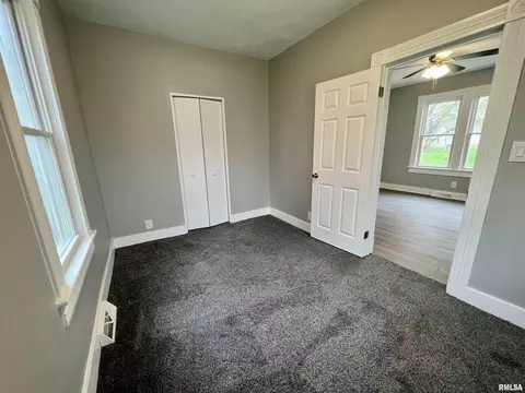 404 4th Ave, Sherrard, IL 61281 photo 12