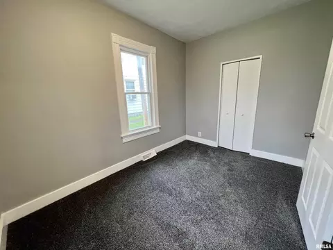 404 4th Ave, Sherrard, IL 61281 photo 13