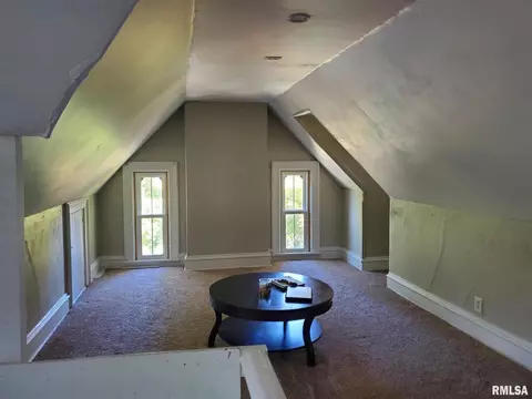 1111 15th St, Moline, IL 61265 photo 14
